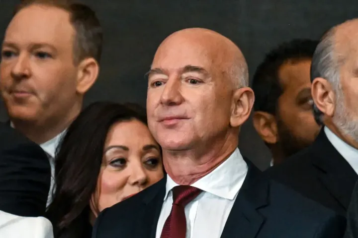 Vendite record da parte dei miliardari del business